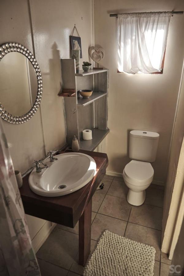 Bluecottage Or Seaview Cottage At Coram Deo Lodge Self Catering Coffee Bay Exterior foto