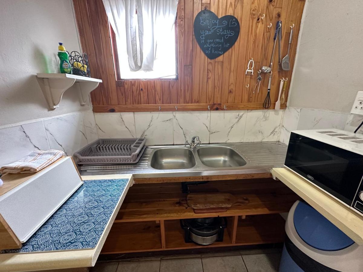 Bluecottage Or Seaview Cottage At Coram Deo Lodge Self Catering Coffee Bay Exterior foto